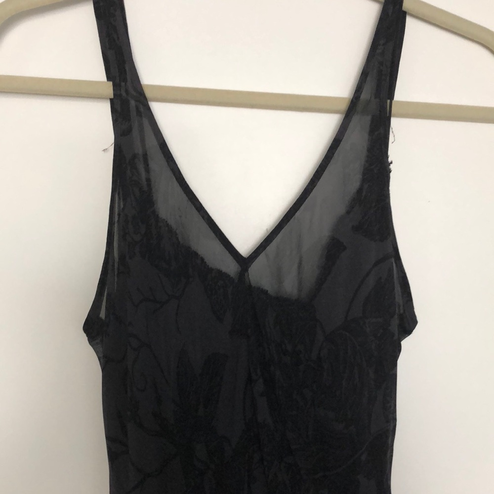 👗 - Picture 2 of 3